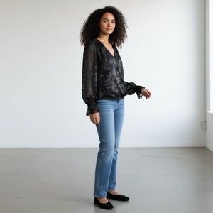 WHBM Floral Long Sleeve V-Neck Silk Blend Burnout Surplice Blouse Sz 12 Black